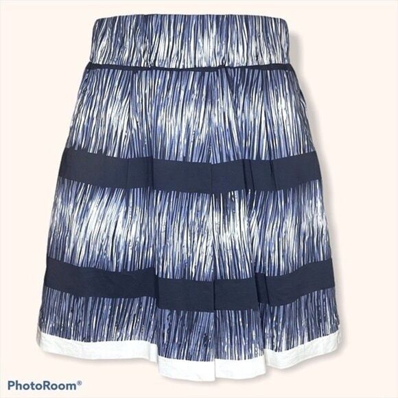 Banana Republic Blue Striped A Line Skirt Size Small - Picture 1 of 7